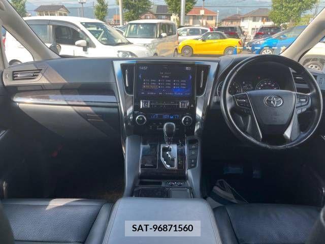 Toyota ALPHARD 2018-10 355567-1
