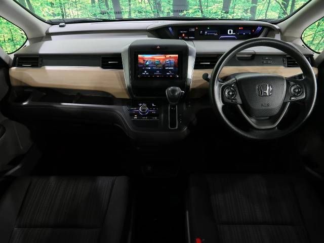Honda FREED 2017-02 184363-1