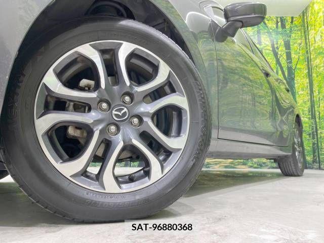 Mazda DEMIO 2017-11 390512-13