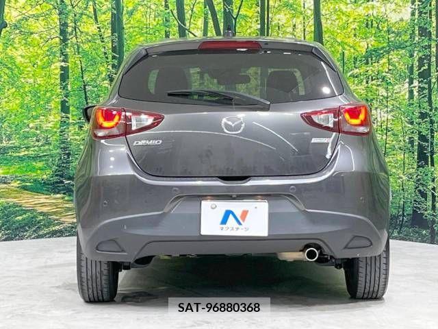 Mazda DEMIO 2017-11 390512-15
