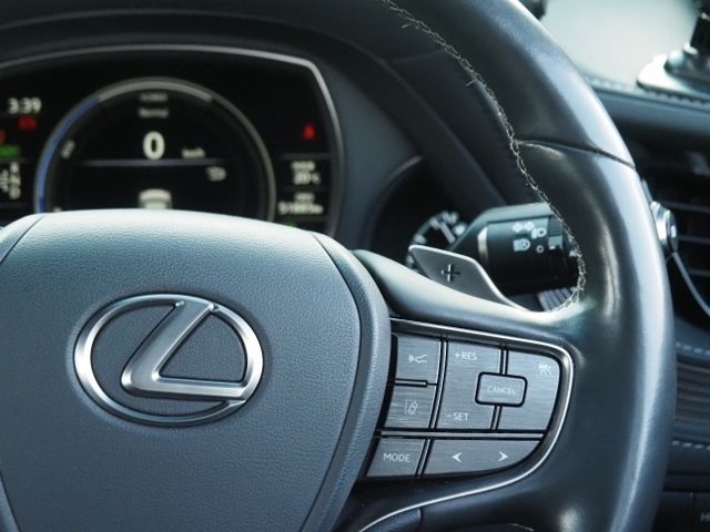 Lexus LS 2017-12 194716-17