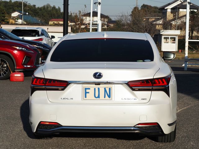 Lexus LS 2017-12 194716-6