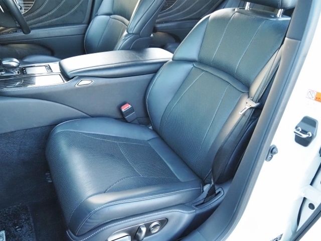Lexus LS 2017-12 194716-10