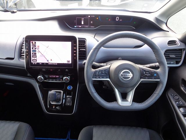 Nissan SERENA 2021-08 15139-1