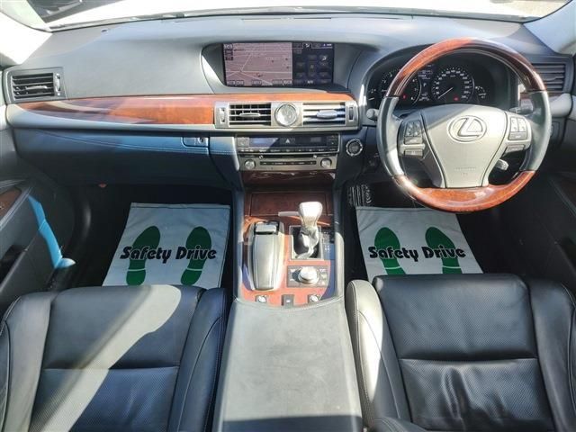 Lexus LS 2013-12 1636-8