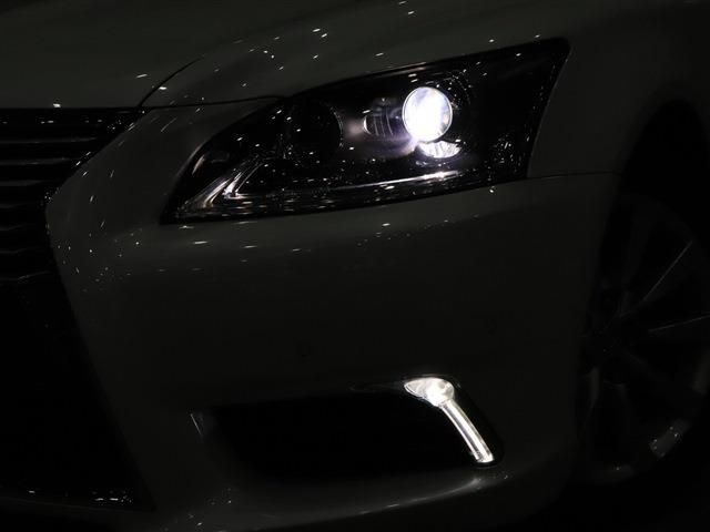Lexus LS 2013-12 1636-7