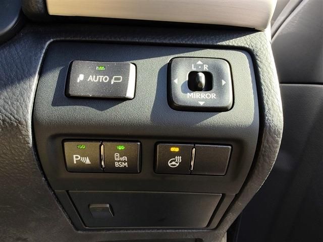 Lexus LS 2013-12 1636-11