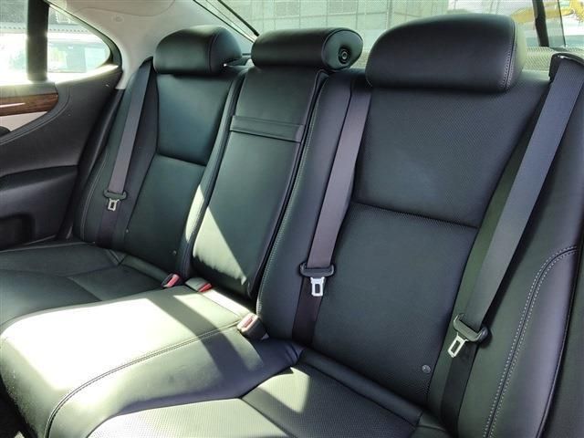 Lexus LS 2013-12 1636-18