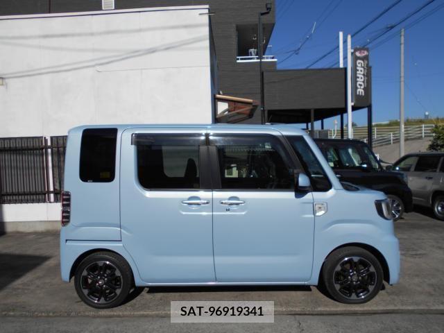 Daihatsu WAKE 2017-03 290184-2