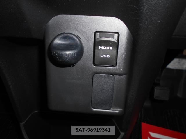 Daihatsu WAKE 2017-03 290184-25