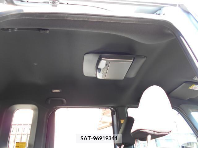 Daihatsu WAKE 2017-03 290184-11