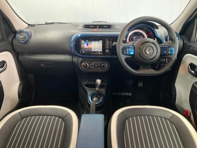 Renault TWINGO 2022-09 16999-15