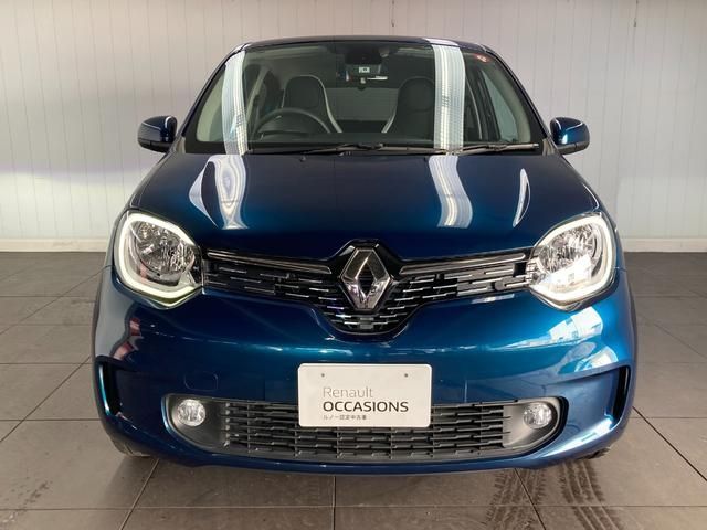 Renault TWINGO 2022-09 16999-3