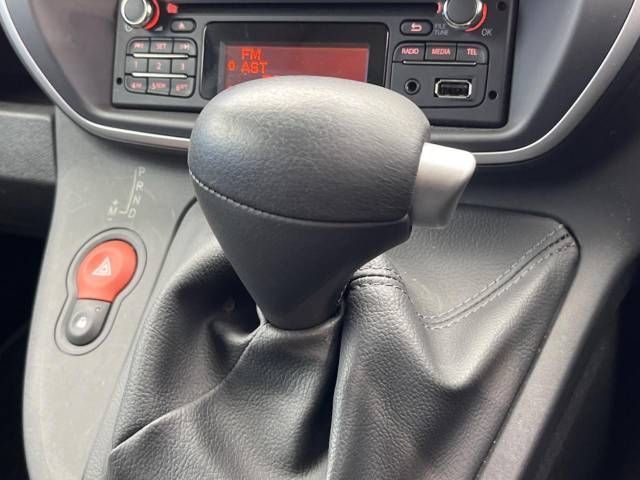 Renault KANGOO 2019-05 183523-11