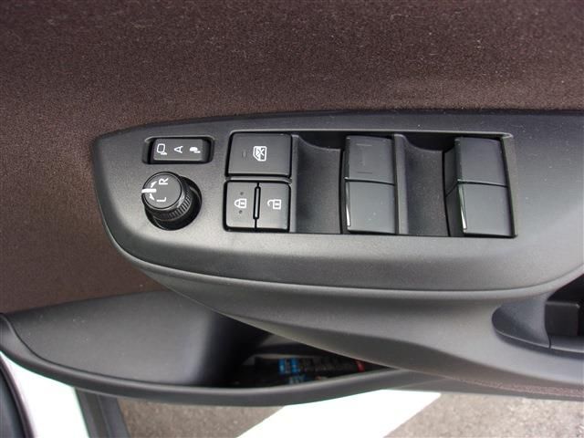 Toyota YARIS CROSS 2021-08 194234-23