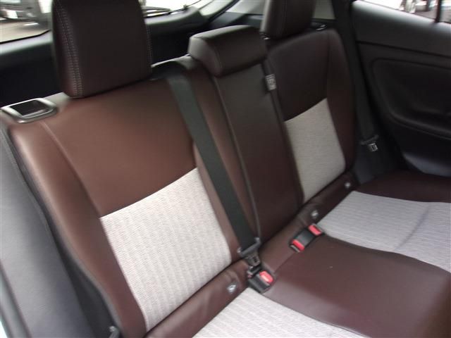 Toyota YARIS CROSS 2021-08 194234-26