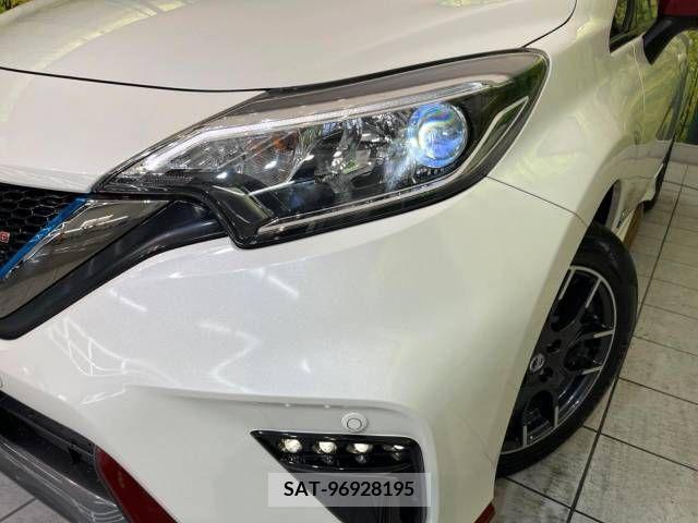 Nissan NOTE 2018-02 325621-11