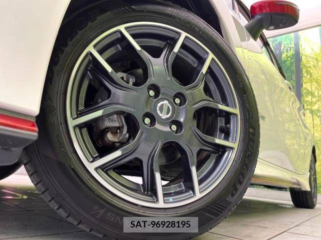 Nissan NOTE 2018-02 325621-13