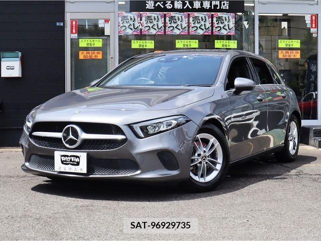 Mercedes Benz A-CLASS 2018-01 276495-0
