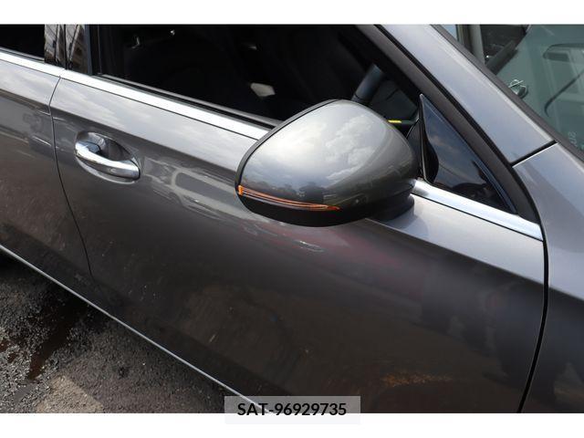 Mercedes Benz A-CLASS 2018-01 276495-18