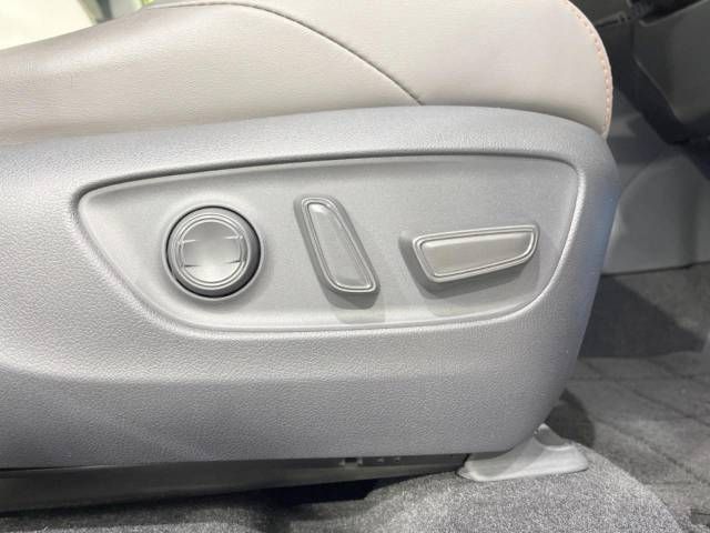 Toyota RAV4 2019-08 181881-5