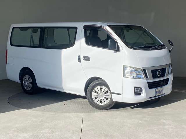 Nissan NV350 Caravan 2017-07 187657-7
