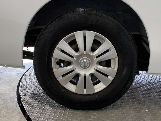 Nissan NV350 Caravan 2017-07 187657-17