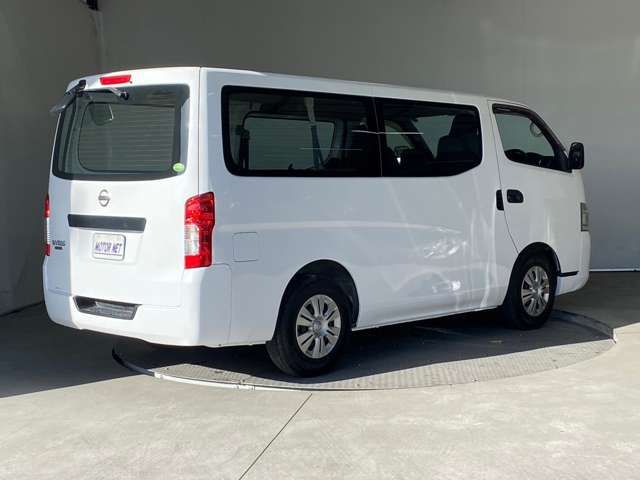 Nissan NV350 Caravan 2017-07 187657-10