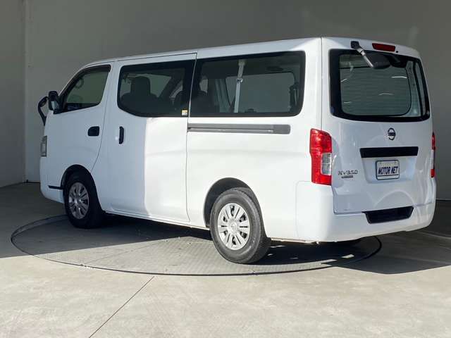 Nissan NV350 Caravan 2017-07 187657-12