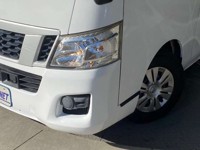 Nissan NV350 Caravan 2017-07 187657-5