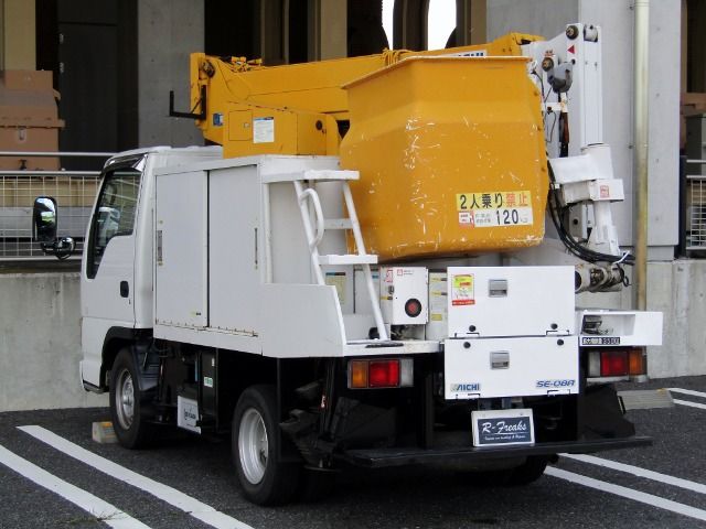 Isuzu ELF TRUCK 2004-08 143-1