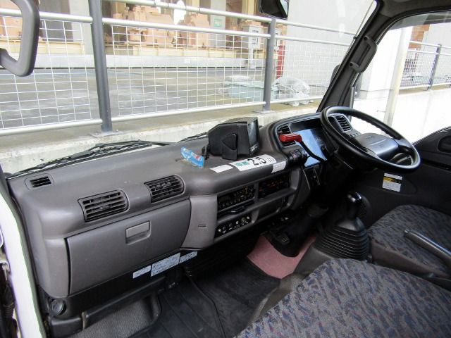 Isuzu ELF TRUCK 2004-08 143-10