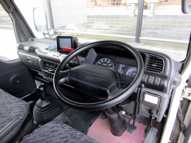 Isuzu ELF TRUCK 2004-08 143-9