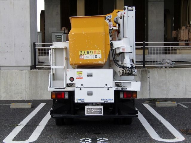 Isuzu ELF TRUCK 2004-08 143-6
