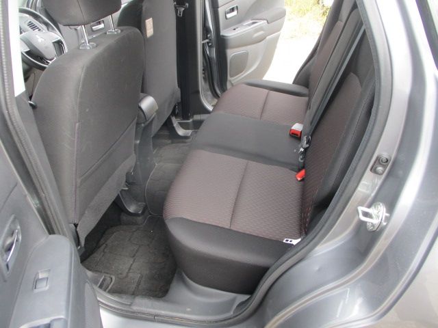Mitsubishi RVR 2017-03 9131-12