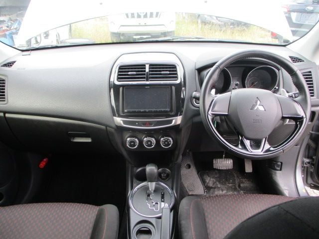 Mitsubishi RVR 2017-03 9131-2