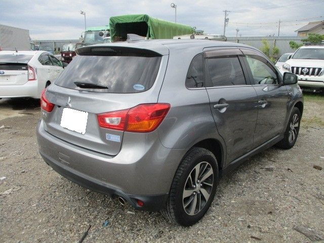 Mitsubishi RVR 2017-03 9131-4