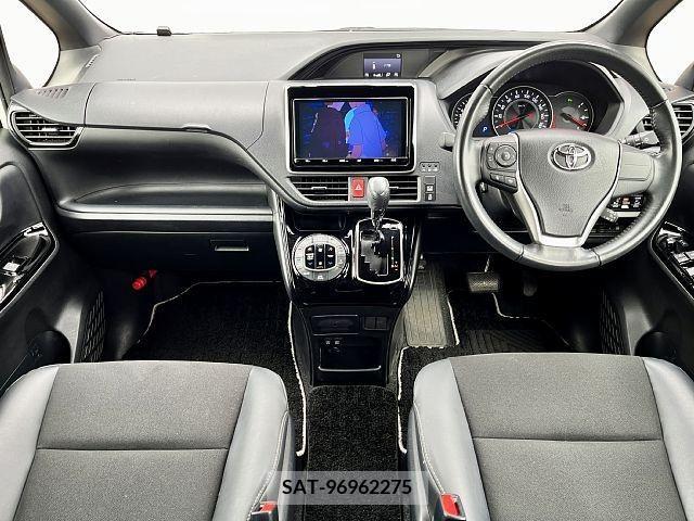 Toyota NOAH 2019-02 210740-1