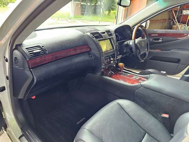 Lexus LS 2006-11 2417-14