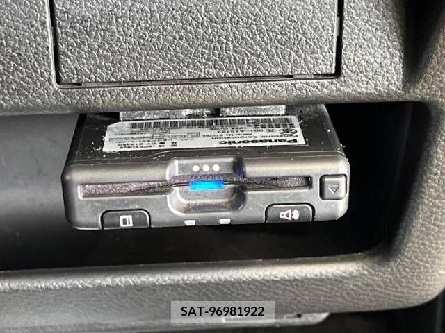Suzuki X BEE 2019-06 266243-4