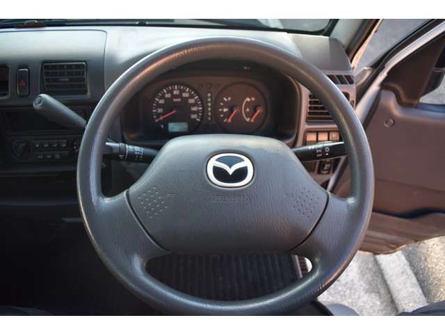 Mazda BONGO TRUCK 2017-04 17066-2