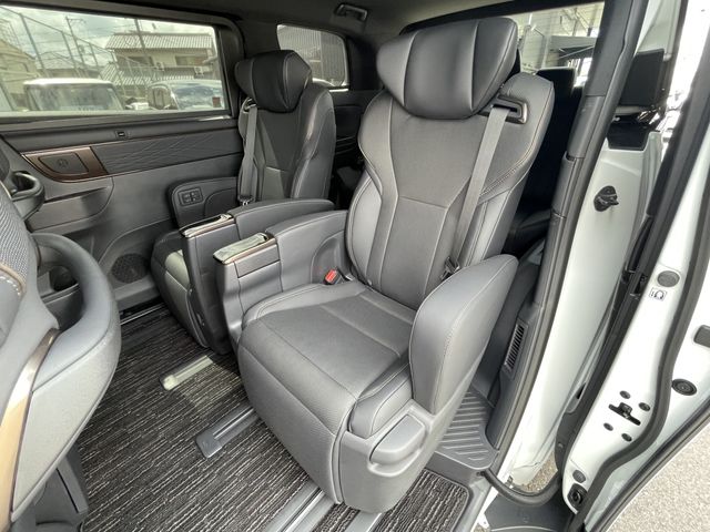 Toyota ALPHARD 2023-08 23334-12