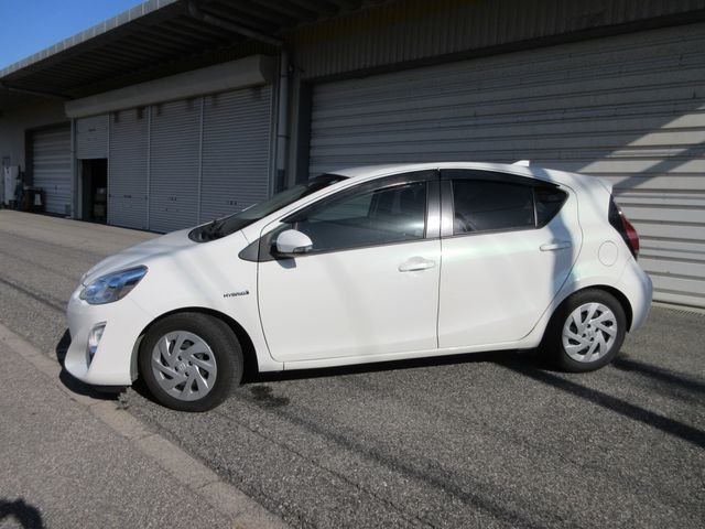 Toyota AQUA 2016-11 192755-2