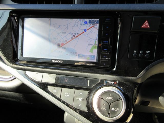 Toyota AQUA 2016-11 192755-11