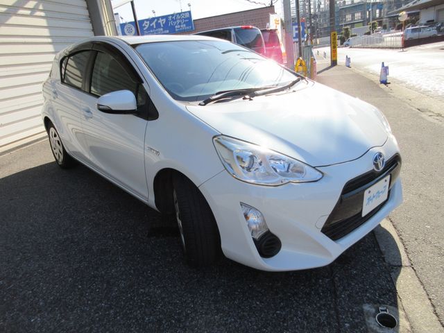 Toyota AQUA 2016-11 192755-8