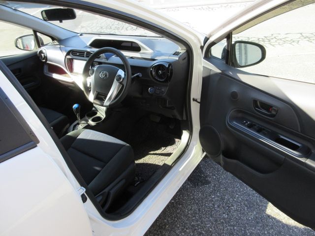 Toyota AQUA 2016-11 192755-9
