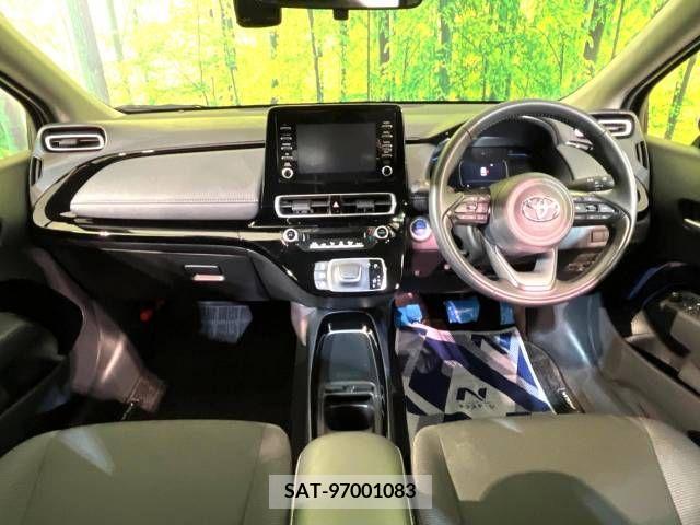 Toyota AQUA 2023-06 356138-1