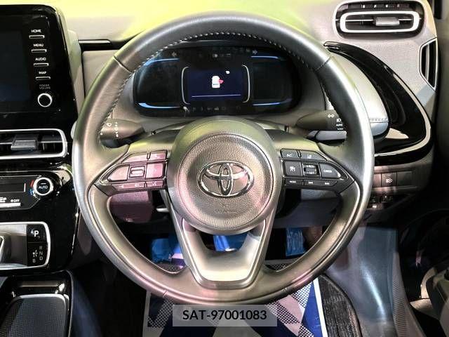 Toyota AQUA 2023-06 356138-11