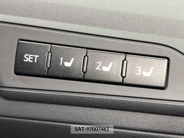 Toyota ALPHARD 2021-05 299622-9