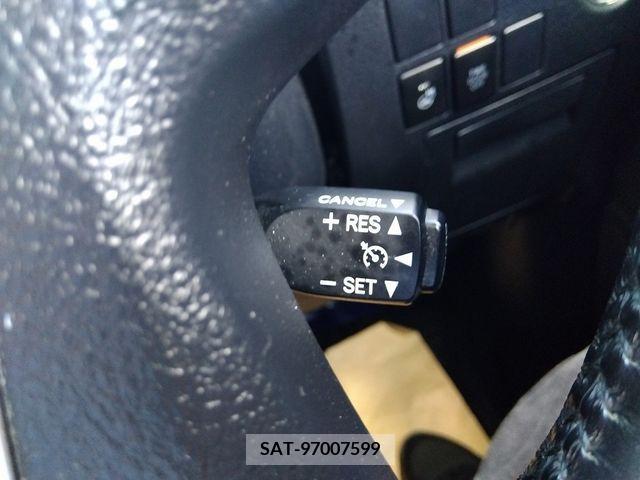 Toyota ALPHARD 2017-01 355451-26